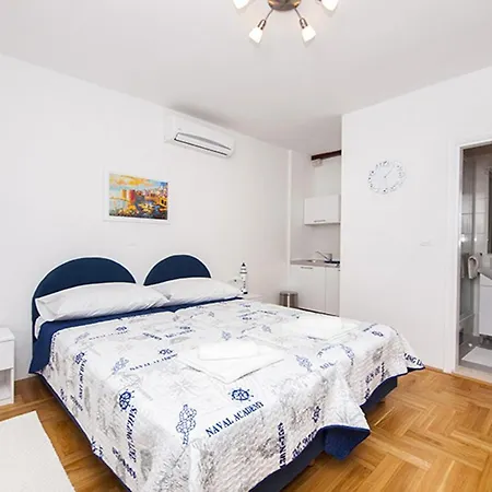 Studio Old Town Marko דירה *